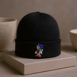 Bonnet tricoté anime noir à revers porté