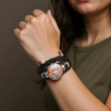 Bracelet tressé Gachiakuta corde noire porté